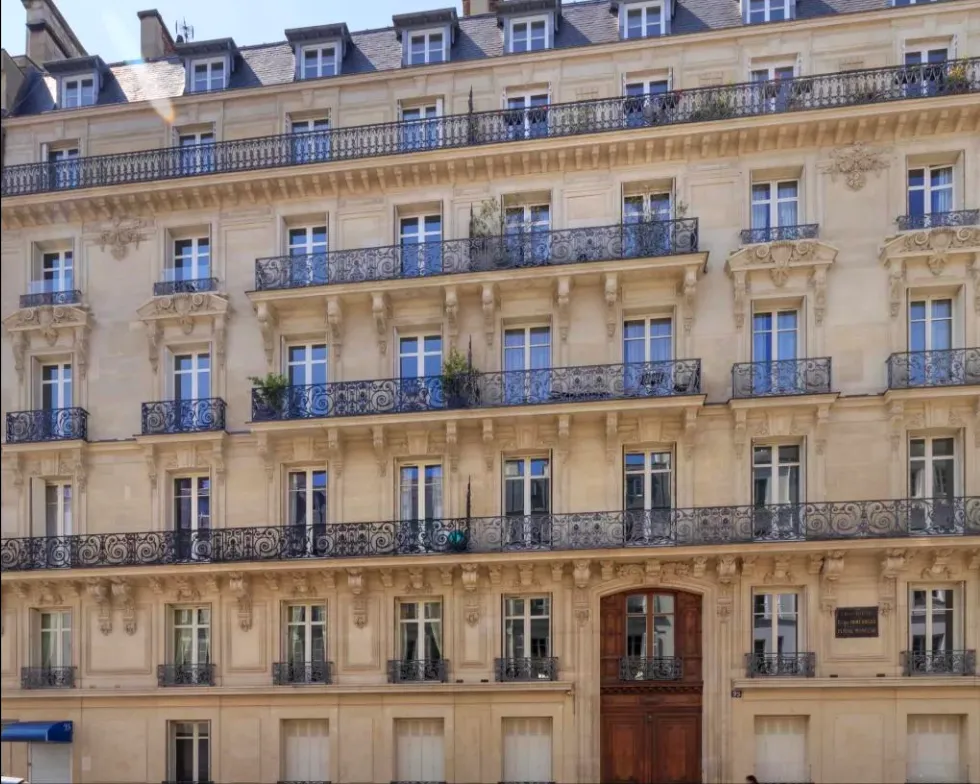 Refurbished Haussmann apartment, rue de Prony, Paris 17th